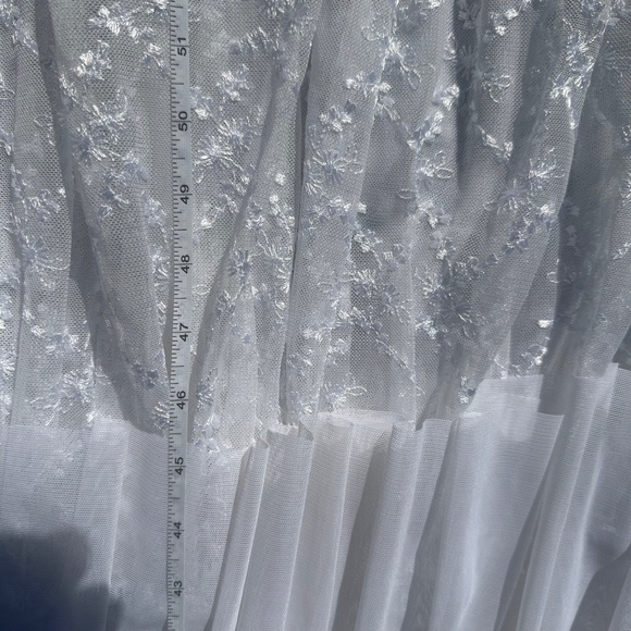 Country White Lace Off Shoulder Maxi Dress - Picture 13 of 13